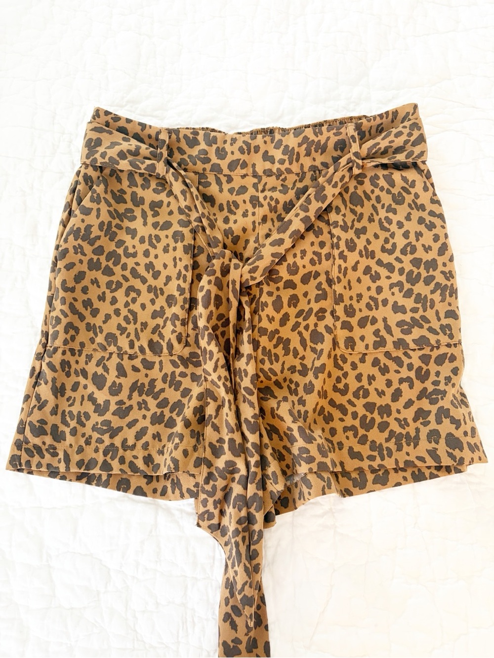 L • a new day 🐆 Leopard Print Tie-Waist Women’s Shorts - Brown